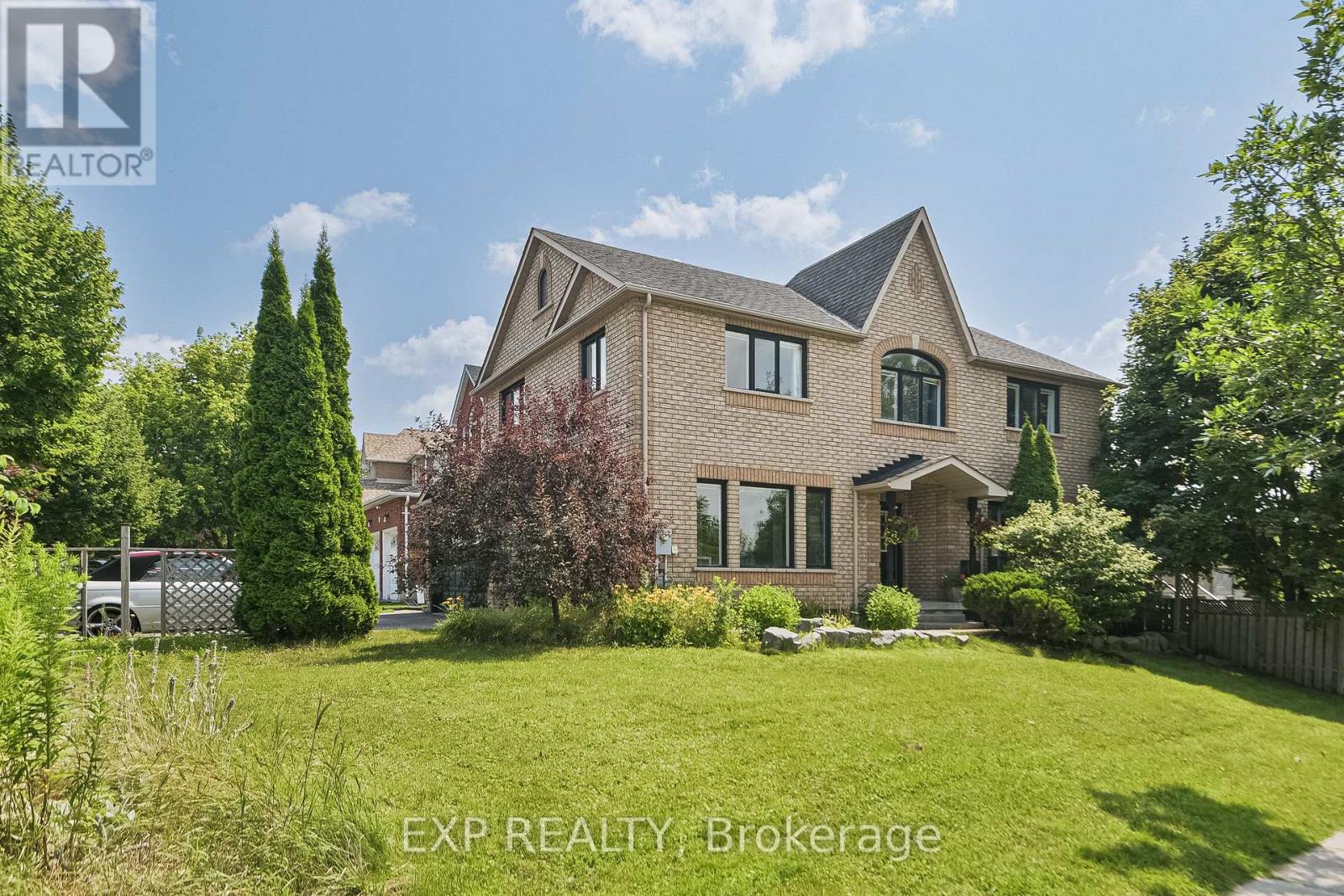 29 BATSON DRIVE, Aurora, Ontario