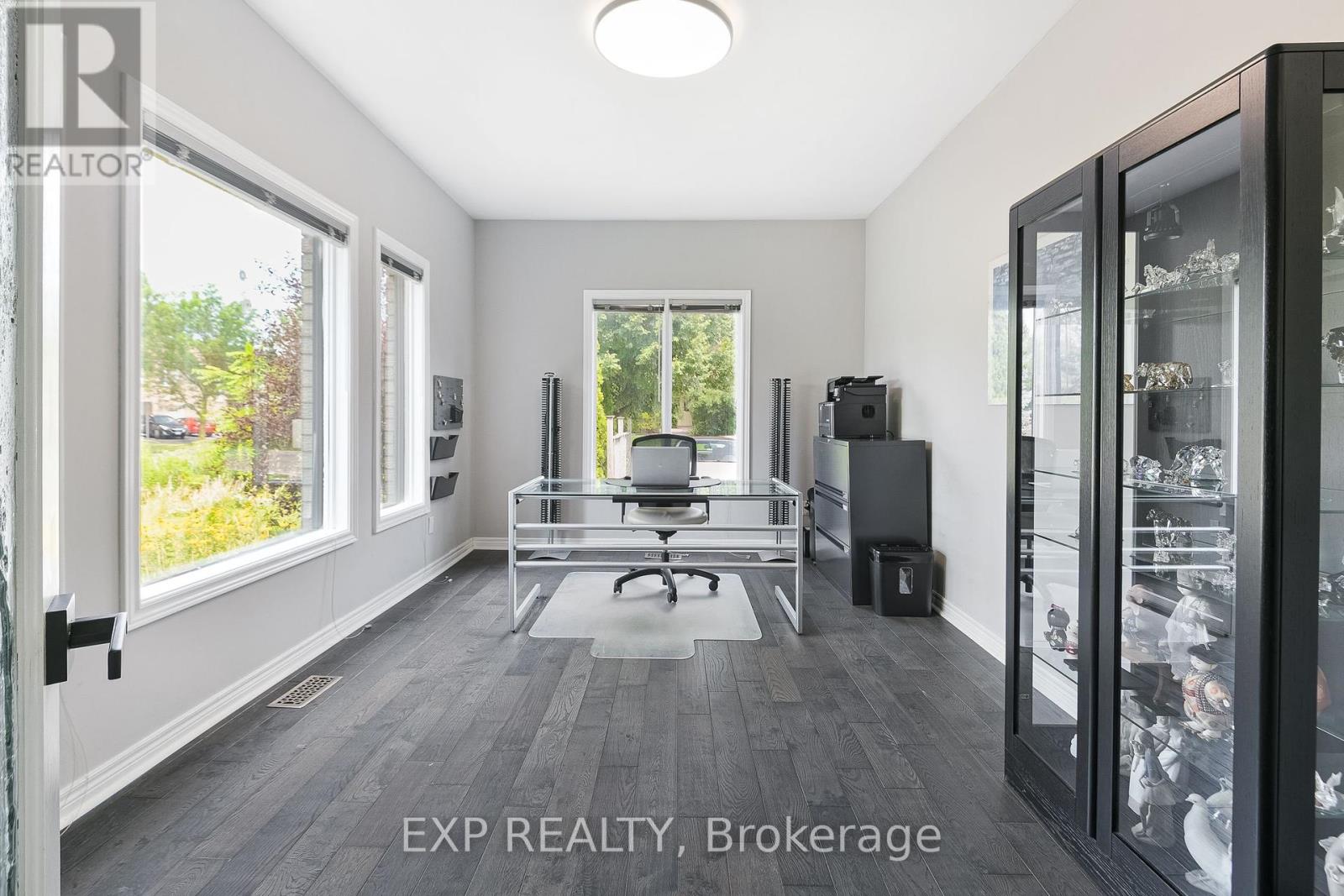 29 Batson Drive, Aurora (Aurora Village), Ontario  L4G 7G8 - Photo 6 - N12181637