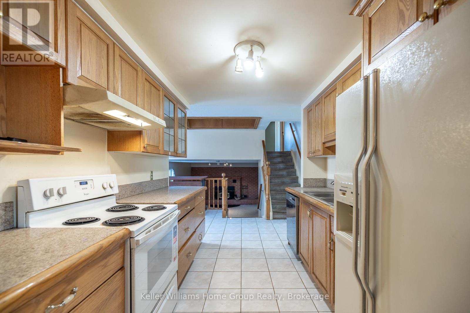 476 Scotchmere Court, Waterloo, Ontario  N2K 3E6 - Photo 7 - X12181731
