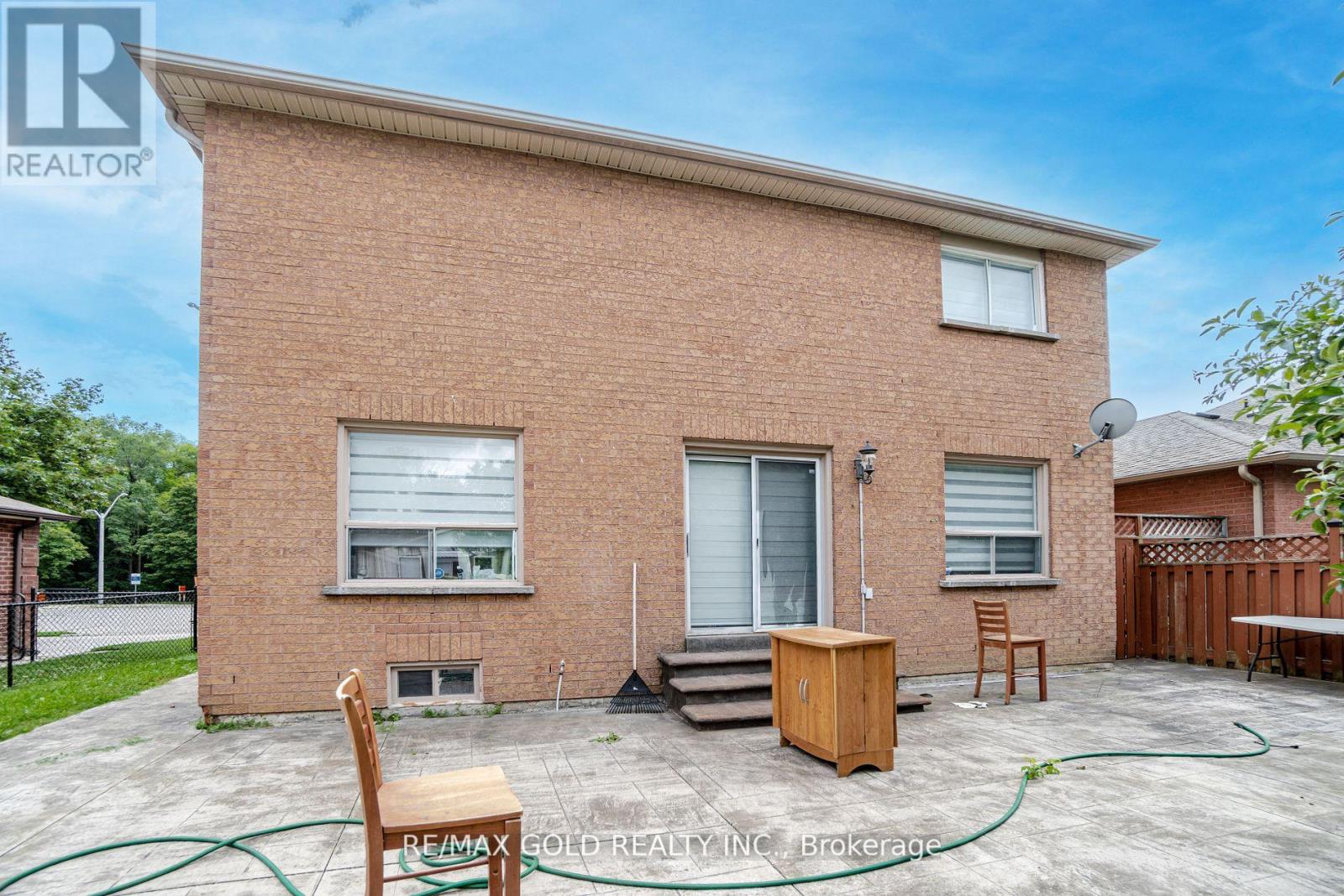 42 Braemore Road, Brampton (Brampton West), Ontario  L6X 1E5 - Photo 29 - W12180939