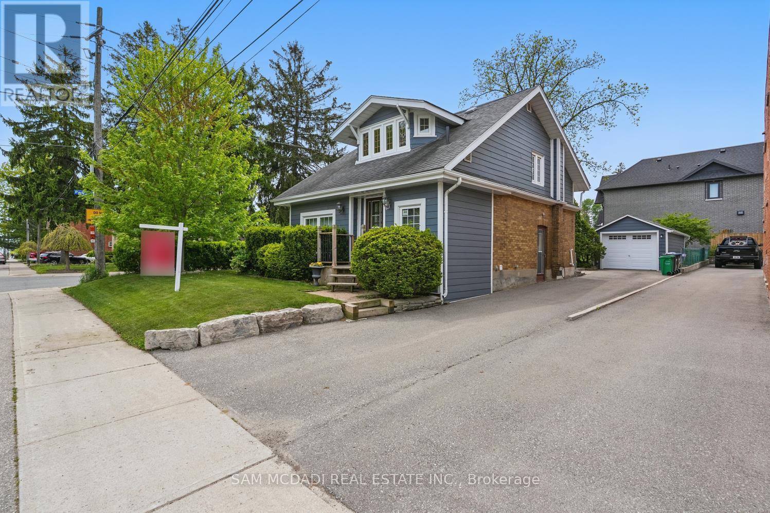 Property at 44 MISSISSAUGA ROAD N image 1