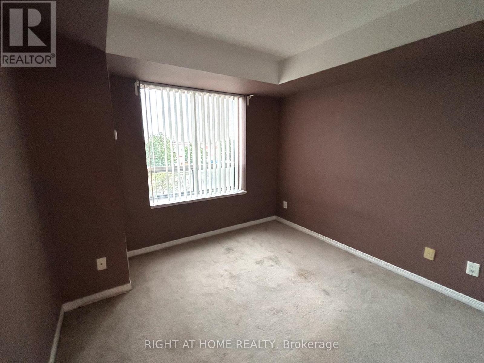 310 - 11 Oneida Crescent, Richmond Hill, Ontario  L4B 0A1 - Photo 13 - N12158372