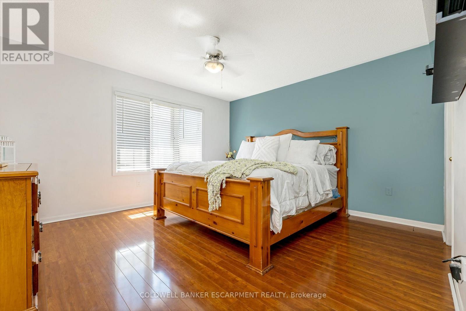 3927 Mayla Drive, Mississauga (Churchill Meadows), Ontario  L5M 7Y9 - Photo 13 - W12177358