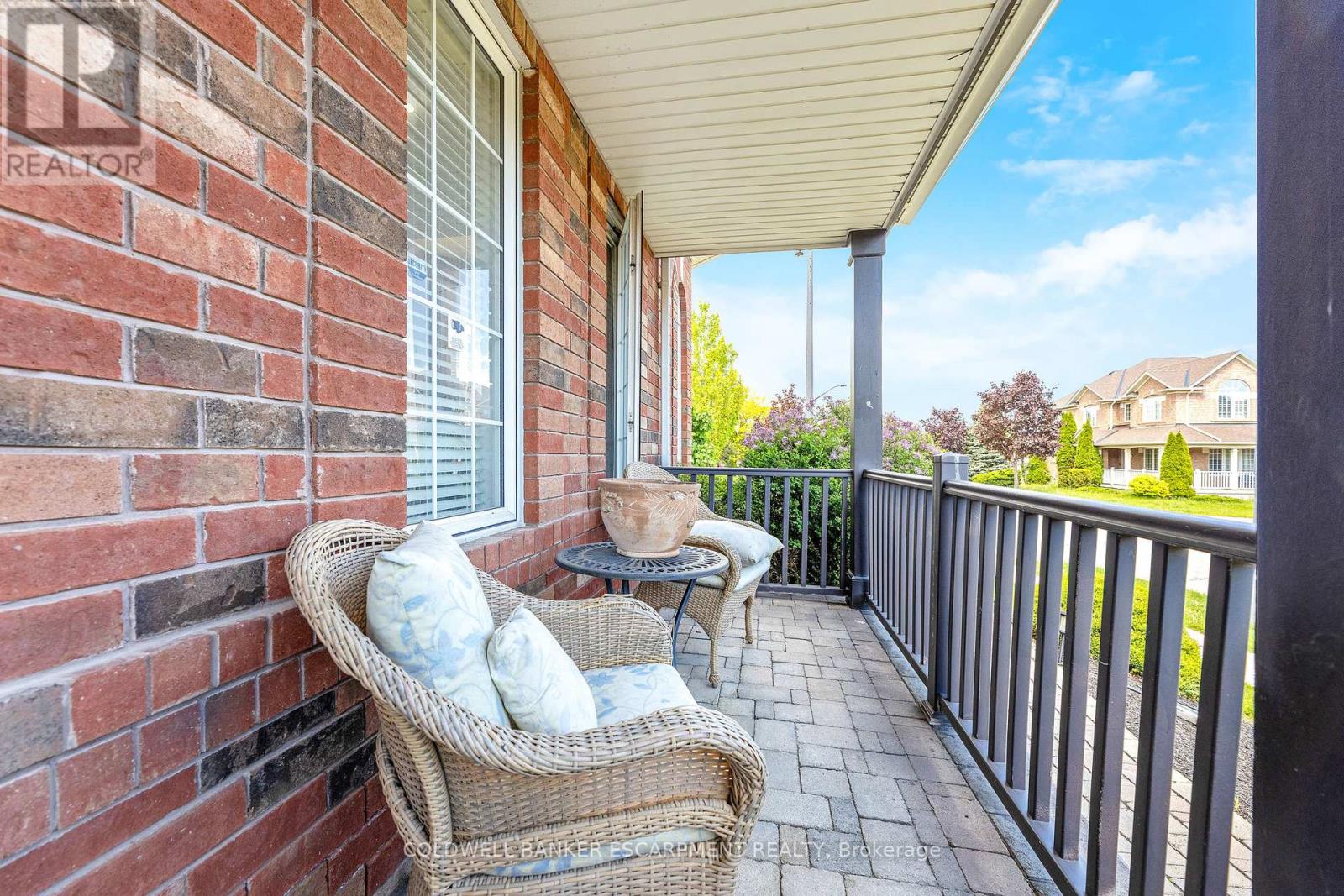 3927 Mayla Drive, Mississauga (Churchill Meadows), Ontario  L5M 7Y9 - Photo 4 - W12177358