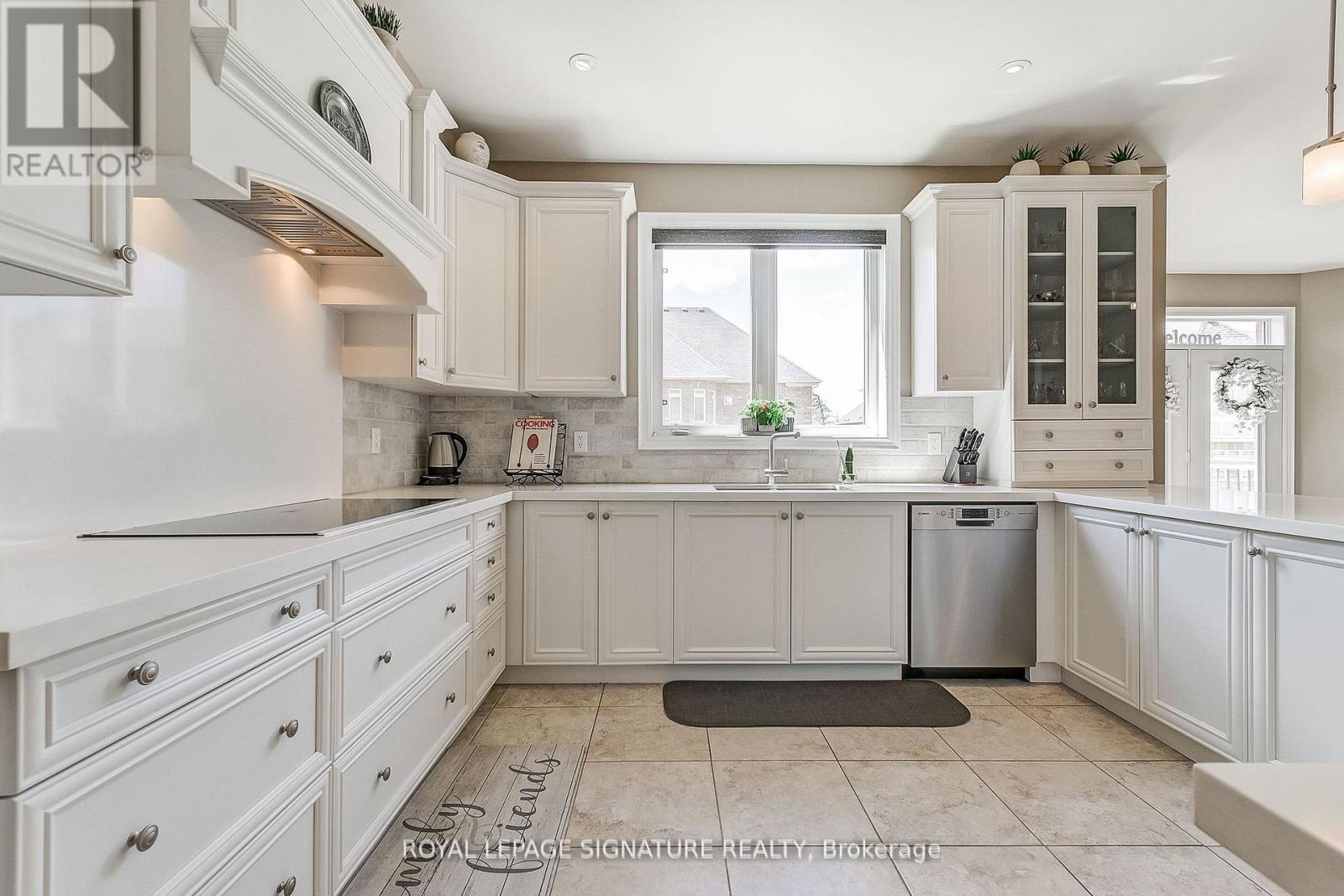 18 Flanders Road, Brampton, Ontario  L6X 0W4 - Photo 15 - W12181476
