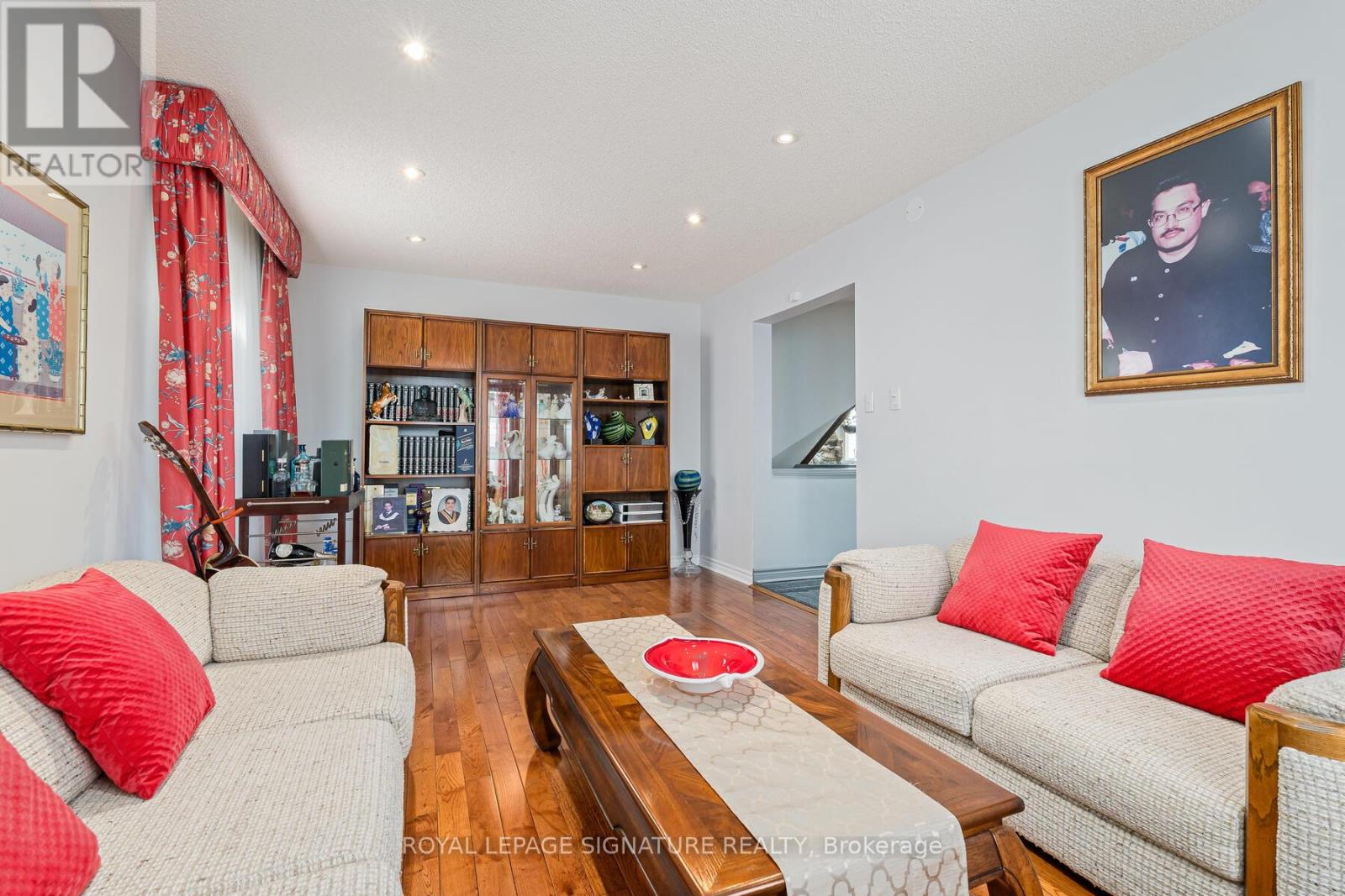 81 Parkside Drive, Brampton, Ontario  L6Y 3A2 - Photo 11 - W12181509