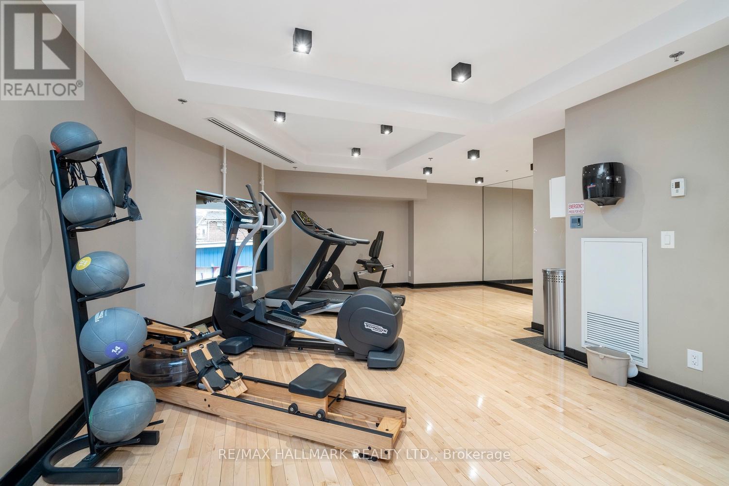 517 - 530 Indian Grove, Toronto, Ontario  M6P 0B3 - Photo 12 - W12181548