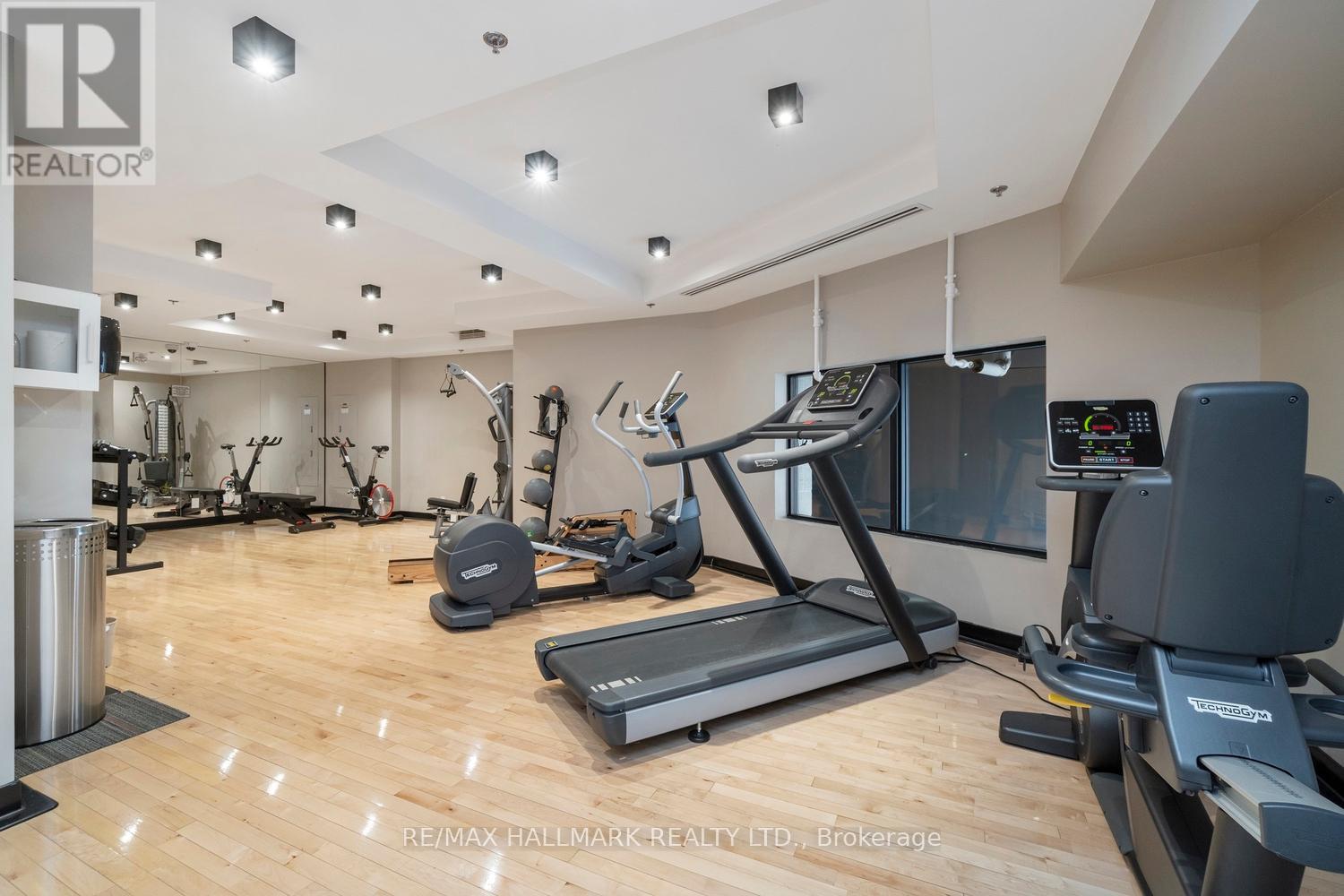 517 - 530 Indian Grove, Toronto, Ontario  M6P 0B3 - Photo 13 - W12181548