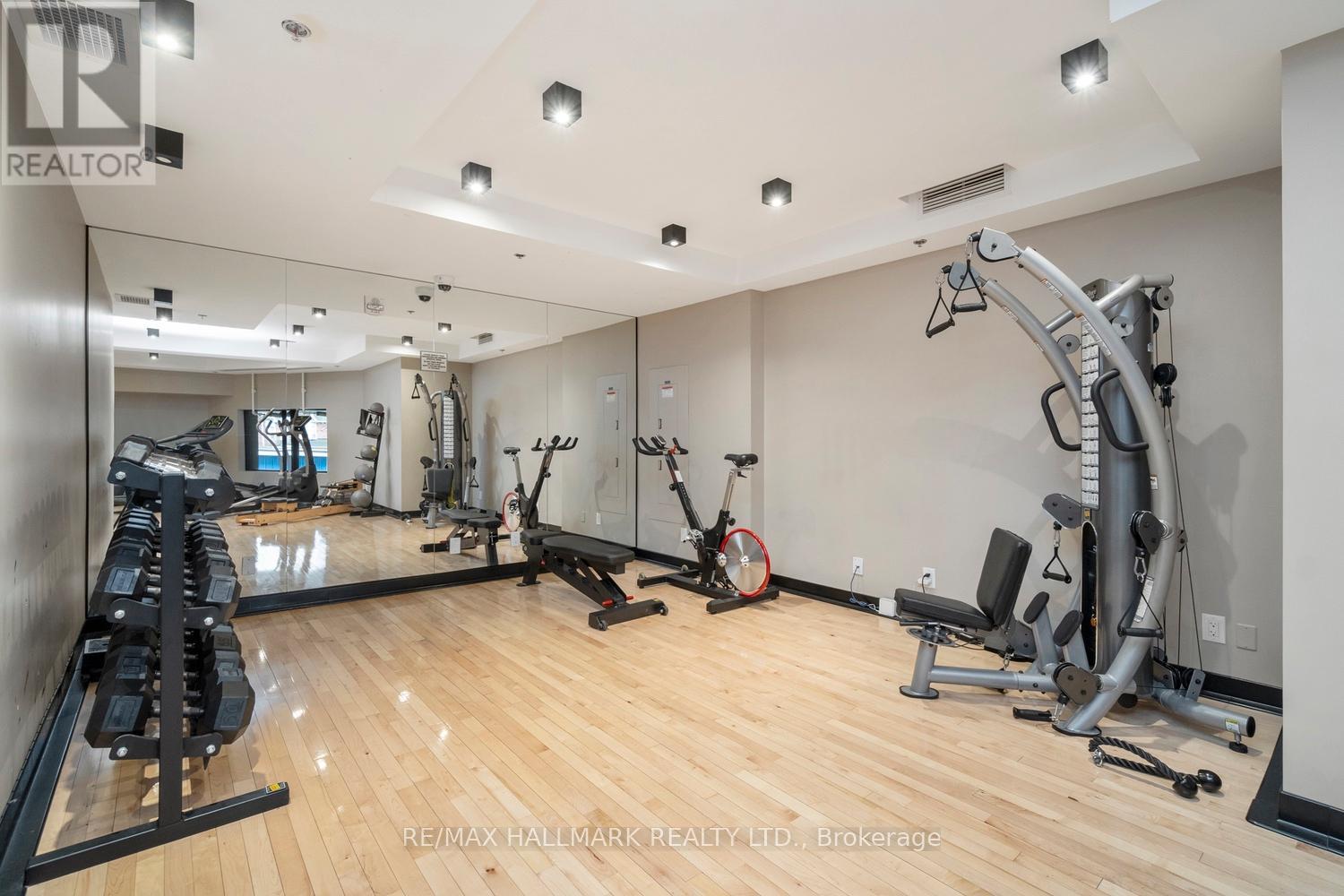 517 - 530 Indian Grove, Toronto, Ontario  M6P 0B3 - Photo 14 - W12181548