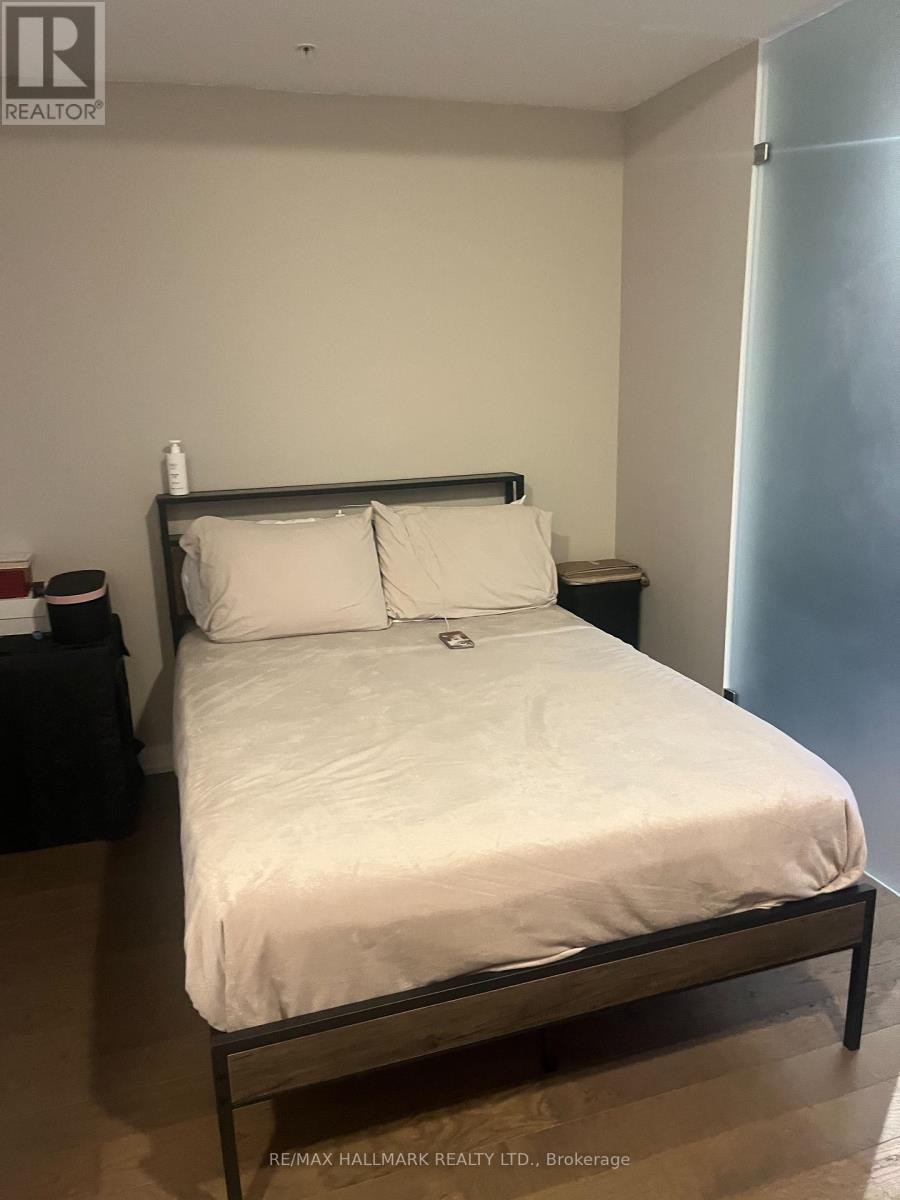 517 - 530 Indian Grove, Toronto, Ontario  M6P 0B3 - Photo 7 - W12181548