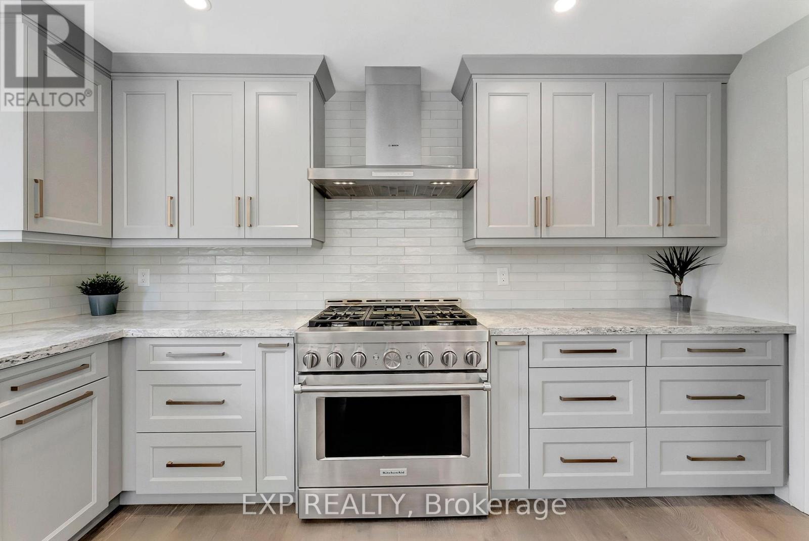 1399 Winterberry Drive, Burlington (Tyandaga), Ontario  L7P 4T3 - Photo 14 - W12181569