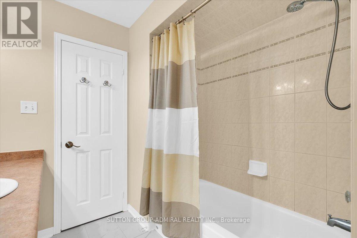 5220 Thornburn Drive, Burlington, Ontario  L7L 6R4 - Photo 24 - W12181574
