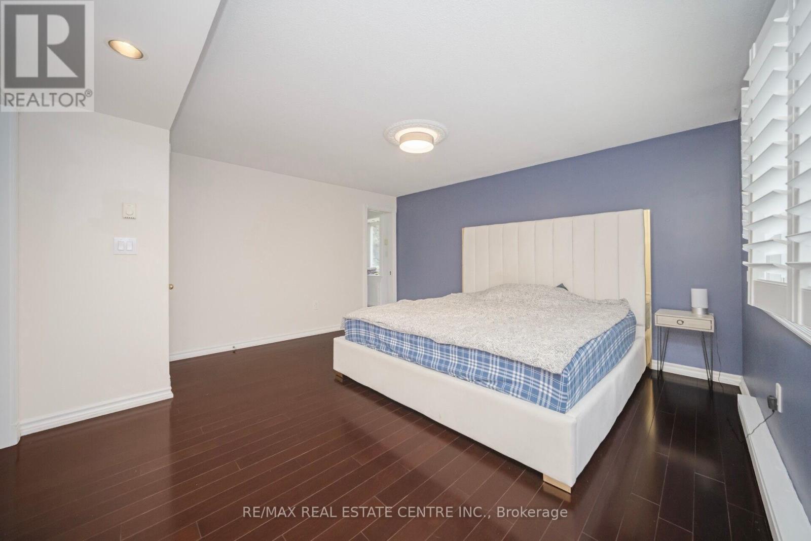 7 Heather Place, Brampton, Ontario  L6S 1E7 - Photo 34 - W12181608