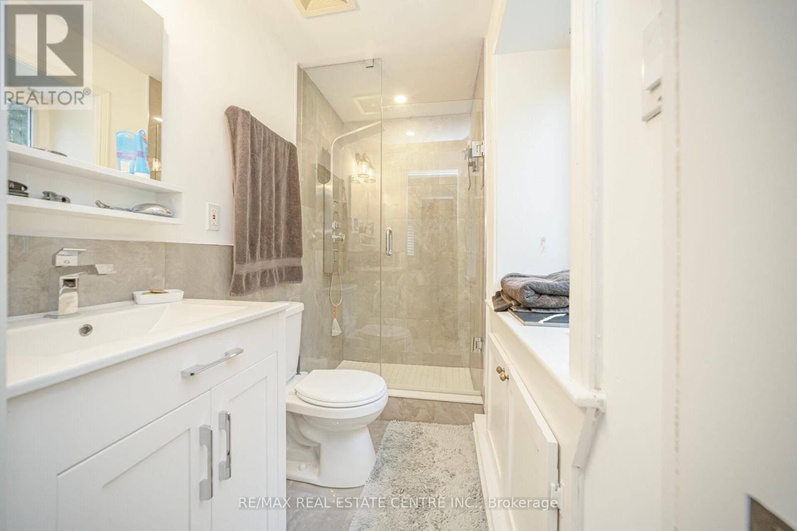 7 Heather Place, Brampton, Ontario  L6S 1E7 - Photo 36 - W12181608
