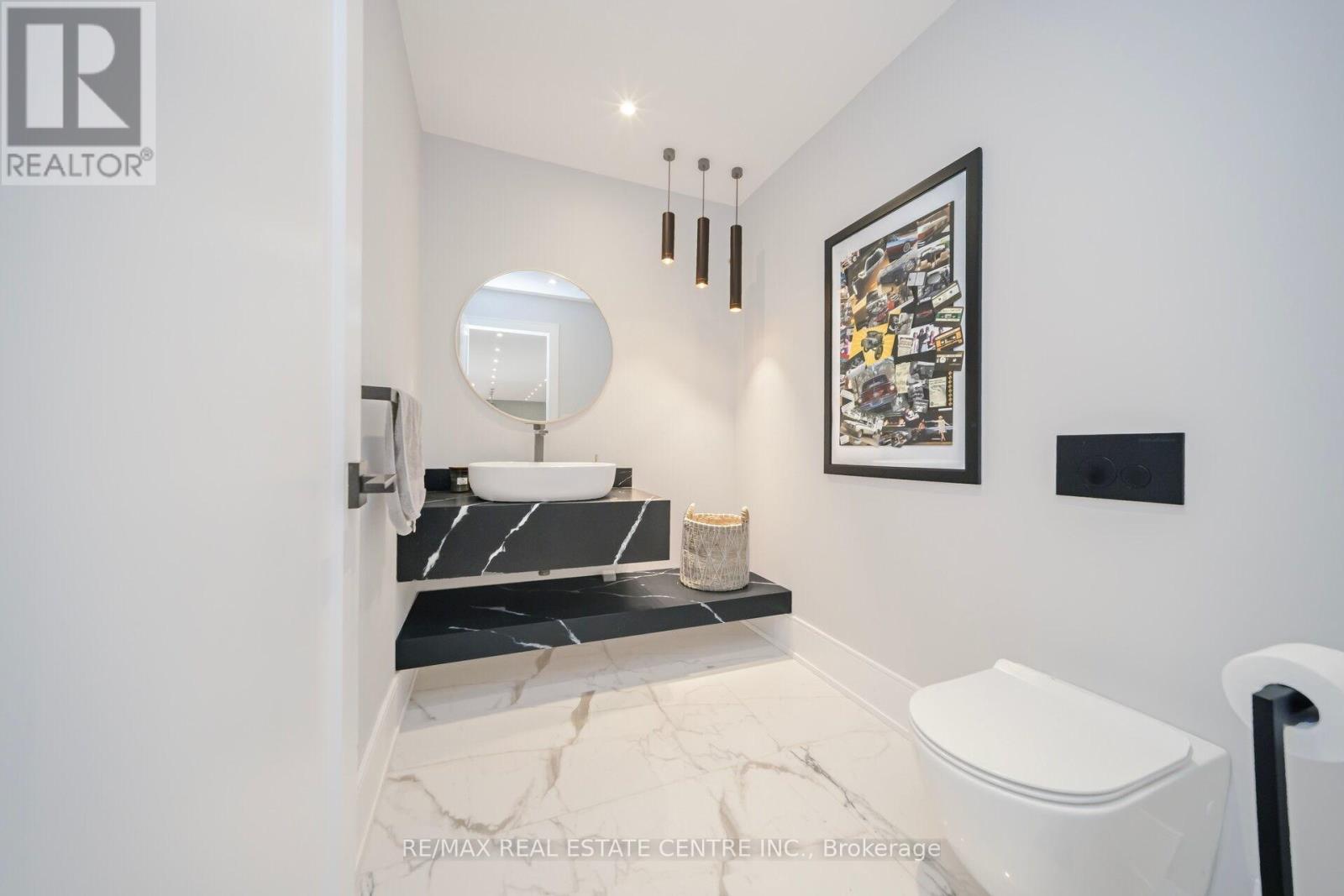 7 Heather Place, Brampton, Ontario  L6S 1E7 - Photo 37 - W12181608