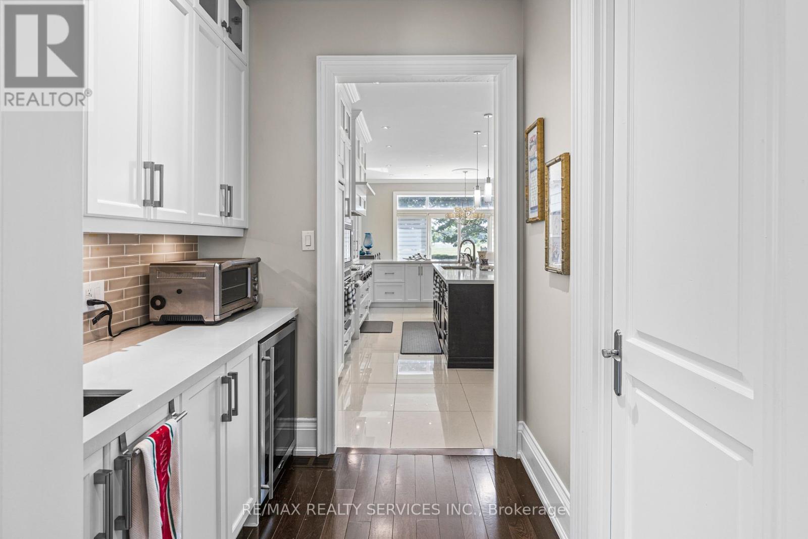 2454 Mississauga Road, Mississauga (Sheridan), Ontario  L5H 2L5 - Photo 12 - W12181609