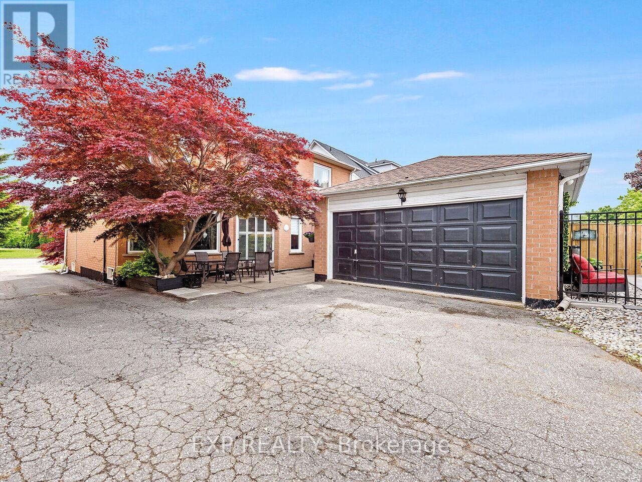 2460 Sixth Line, Oakville, Ontario  L6H 5Z8 - Photo 43 - W12181625