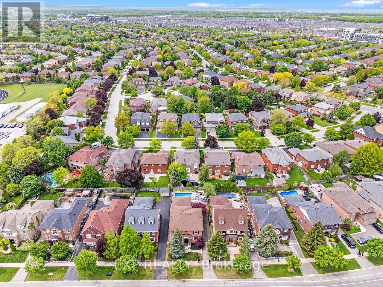 2460 Sixth Line, Oakville, Ontario  L6H 5Z8 - Photo 46 - W12181625