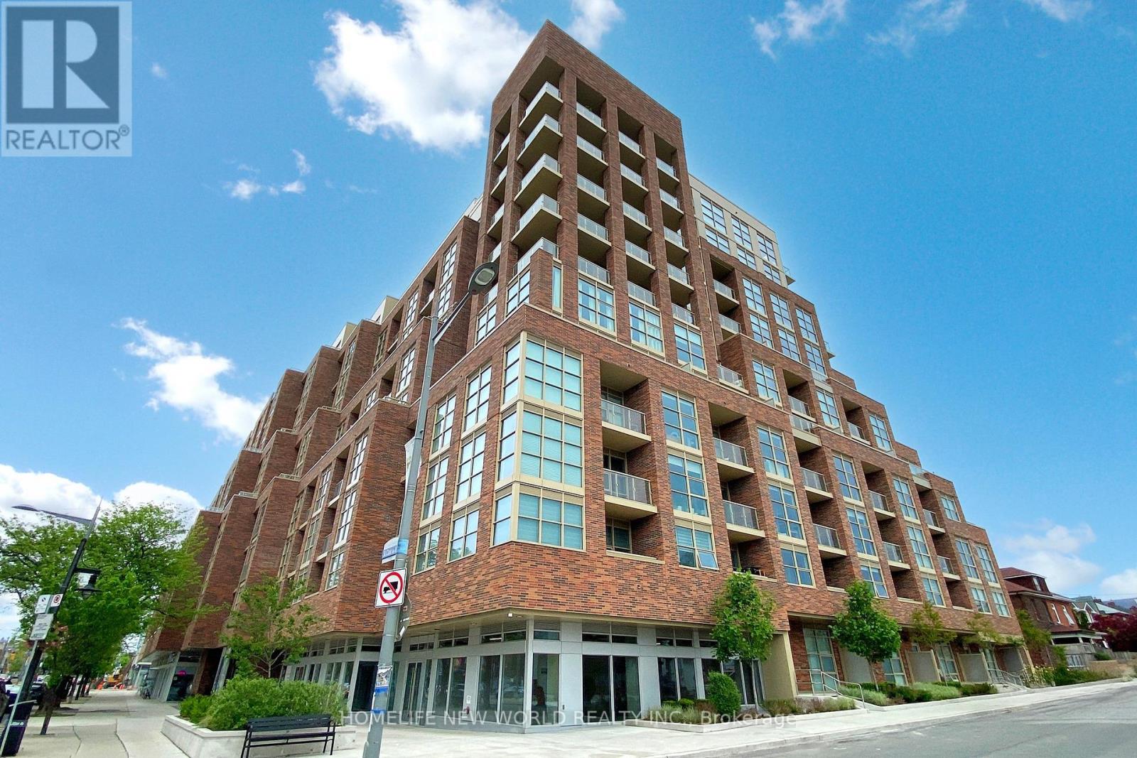 814 - 1787 St Clair Avenue W, Toronto, Ontario  M6N 0B7 - Photo 1 - W12181629