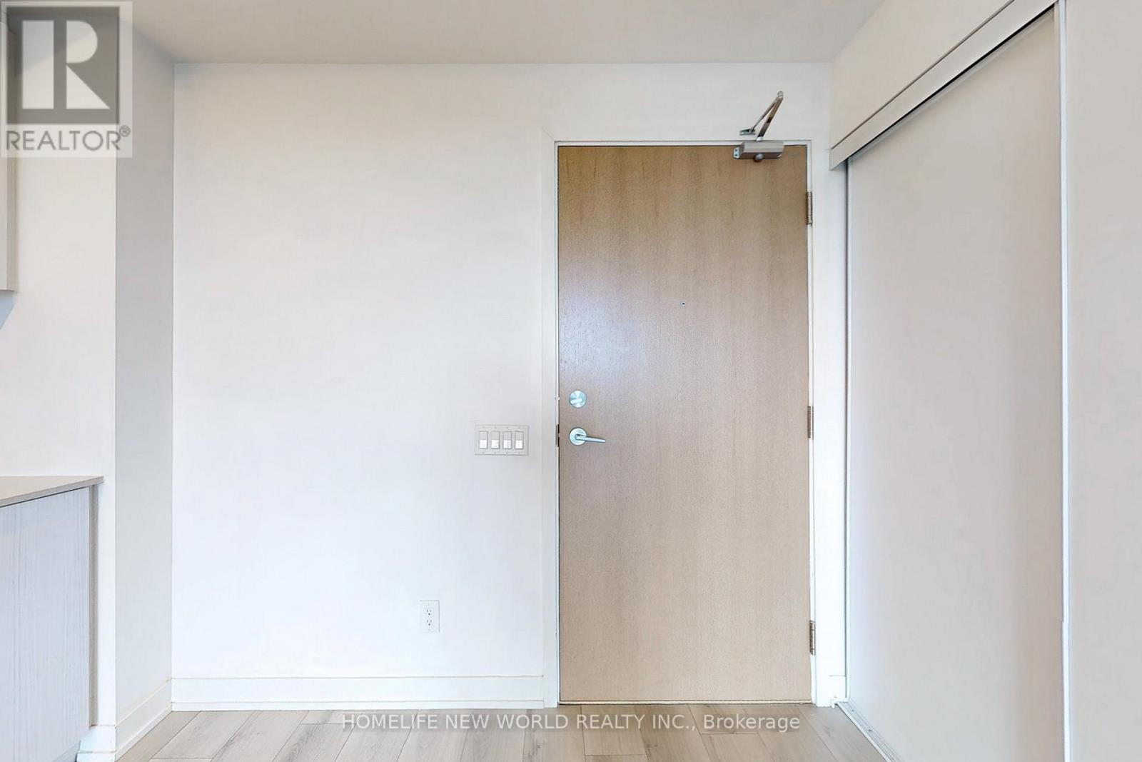 814 - 1787 St Clair Avenue W, Toronto, Ontario  M6N 0B7 - Photo 23 - W12181629