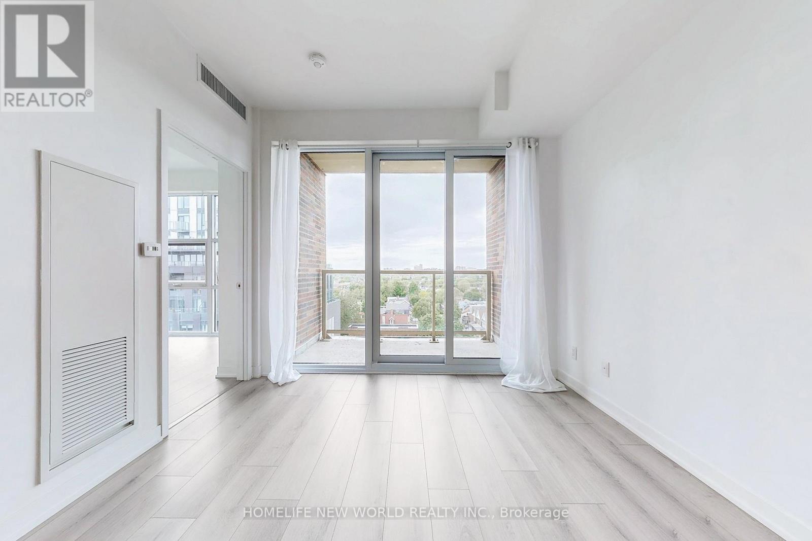 814 - 1787 St Clair Avenue W, Toronto, Ontario  M6N 0B7 - Photo 5 - W12181629
