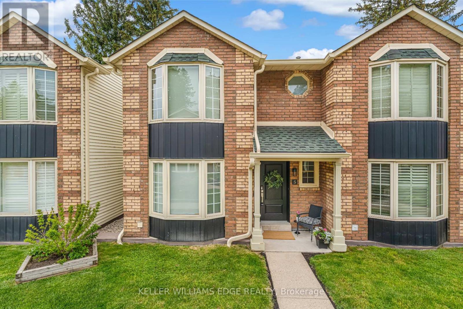 5 - 955 King Road, Burlington, Ontario  L7T 4J6 - Photo 1 - W12181648