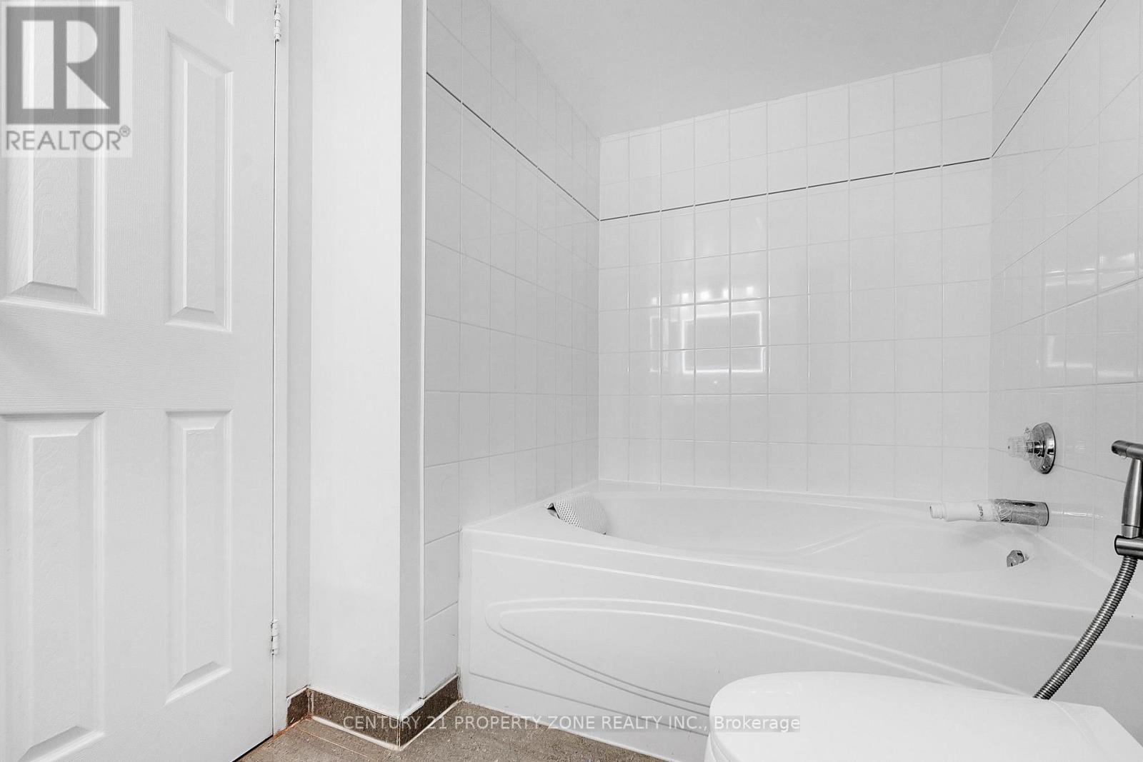 1411 - 5 Rowntree Road, Toronto, Ontario  M9V 5G9 - Photo 16 - W12181656