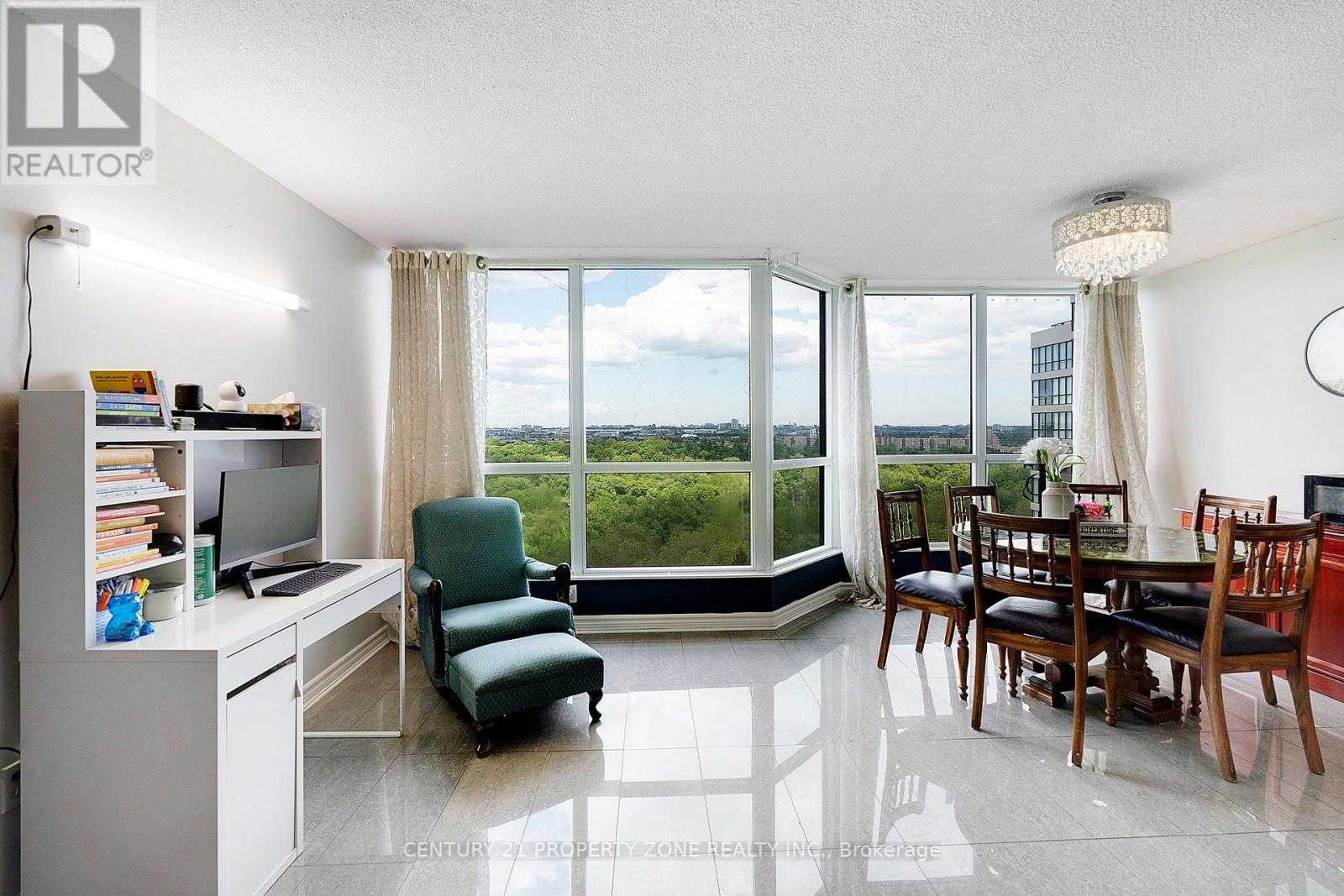 1411 - 5 Rowntree Road, Toronto (Mount Olive-Silverstone-Jamestown), Ontario  M9V 5G9 - Photo 2 - W12181656