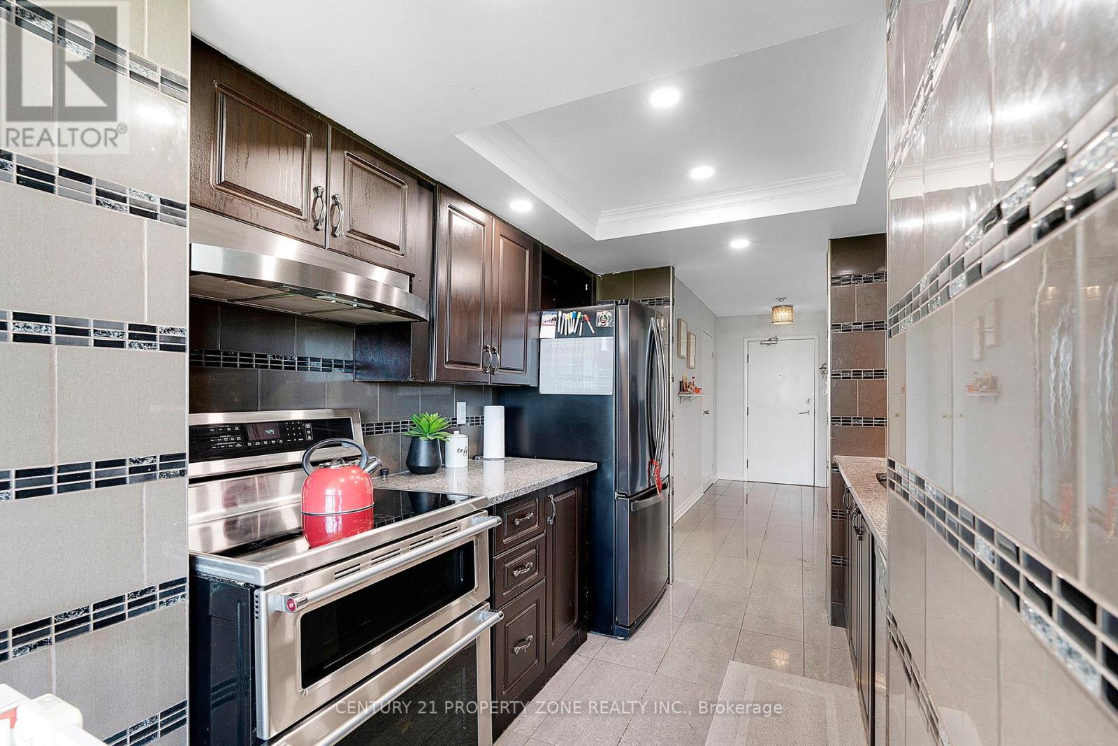 1411 - 5 Rowntree Road, Toronto, Ontario  M9V 5G9 - Photo 9 - W12181656