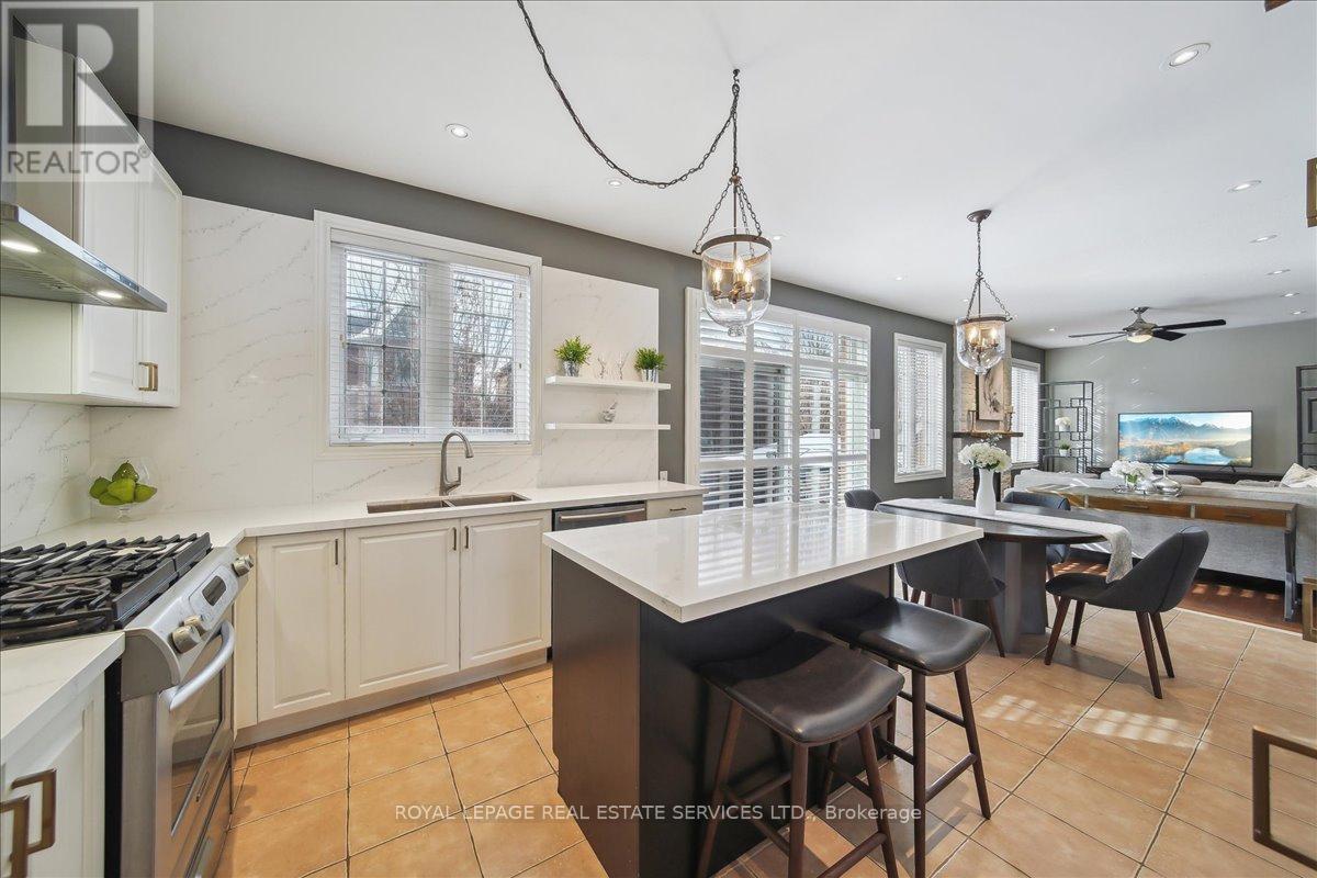 2313 Blue Oak Circle, Oakville, Ontario  L6M 5J3 - Photo 14 - W12181668