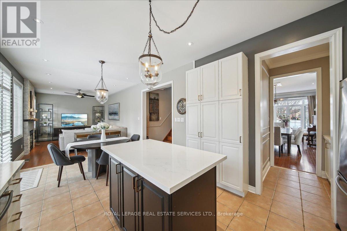 2313 Blue Oak Circle, Oakville, Ontario  L6M 5J3 - Photo 15 - W12181668