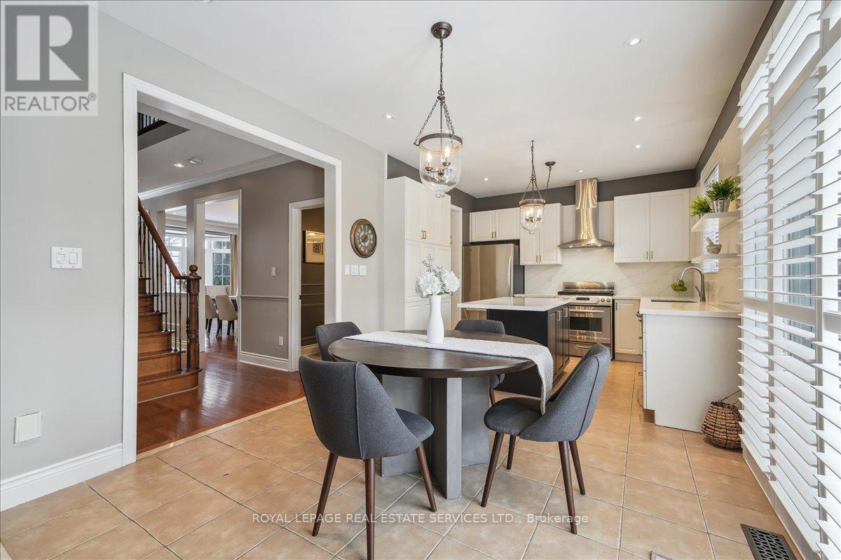 2313 Blue Oak Circle, Oakville (Wm Westmount), Ontario  L6M 5J3 - Photo 19 - W12181668
