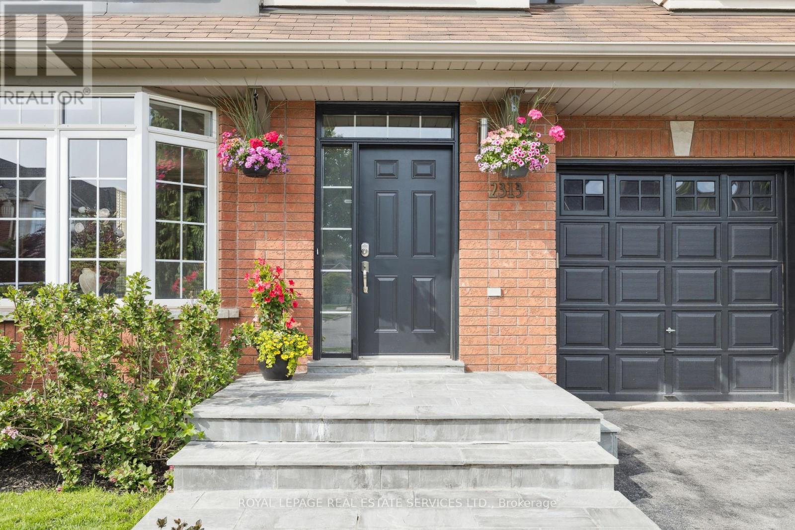 2313 Blue Oak Circle, Oakville, Ontario  L6M 5J3 - Photo 6 - W12181668