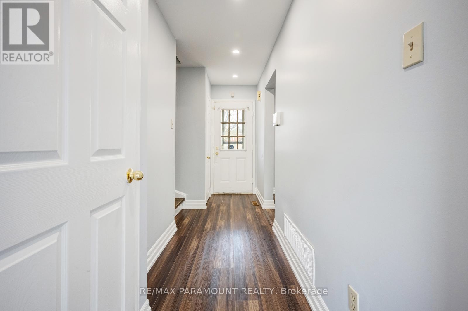 150 Timberlane Drive, Brampton (Fletcher's Creek South), Ontario  L6Y 4V7 - Photo 6 - W12181672