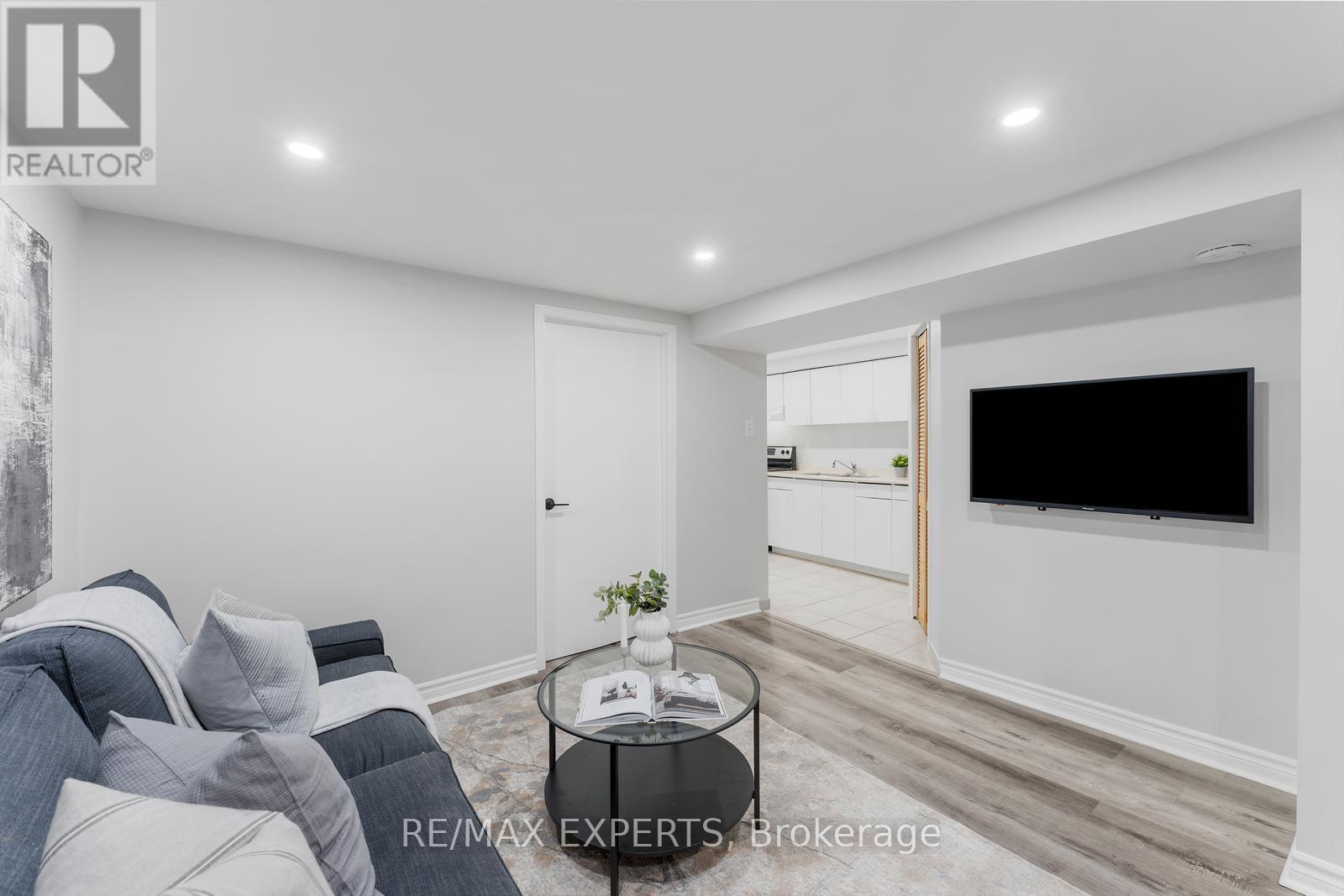 14 Graymar Road, Brampton (Northgate), Ontario  L6S 1Z8 - Photo 19 - W12181676