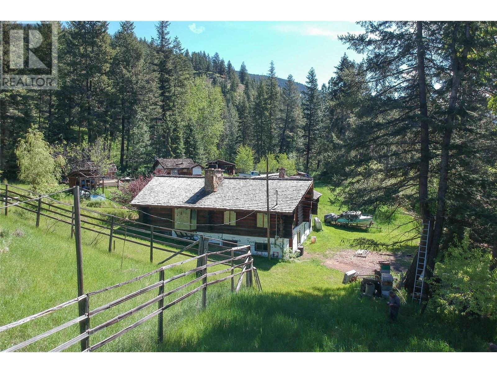 Property at 571 Creighton Valley Road image 3