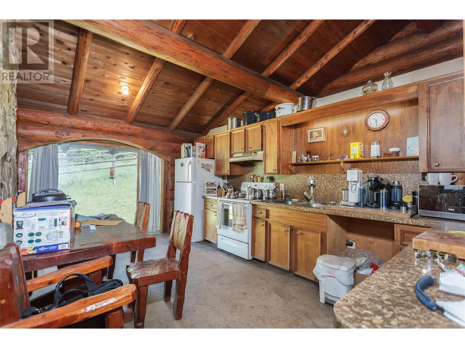 Property at 571 Creighton Valley Road image 5