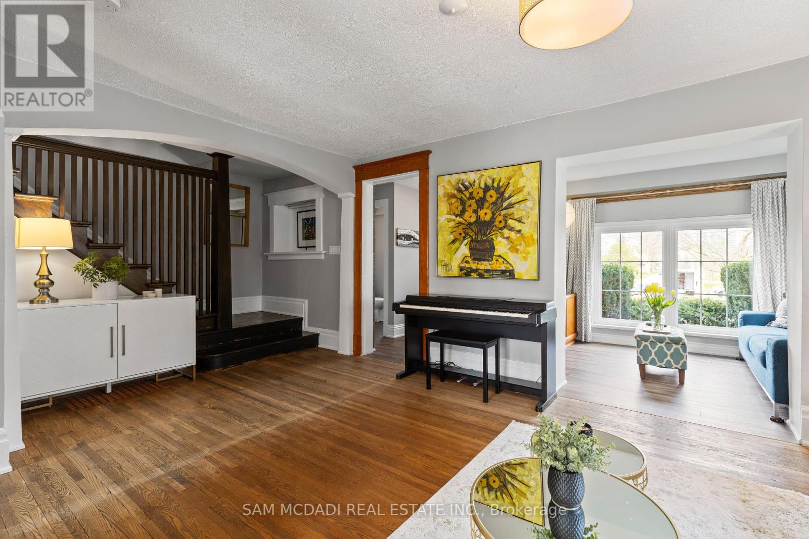 Property at 44 MISSISSAUGA ROAD N image 5