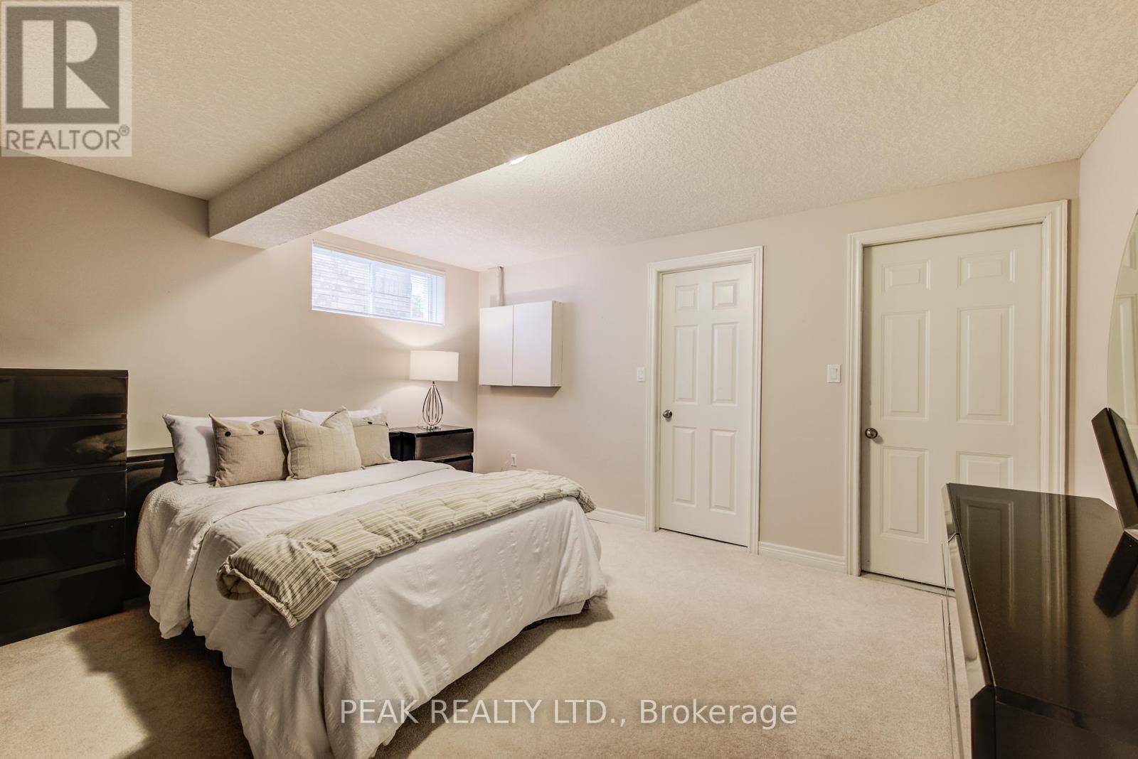 415 Lake Louise Boulevard, Waterloo, Ontario  N2V 2K4 - Photo 39 - X12181475