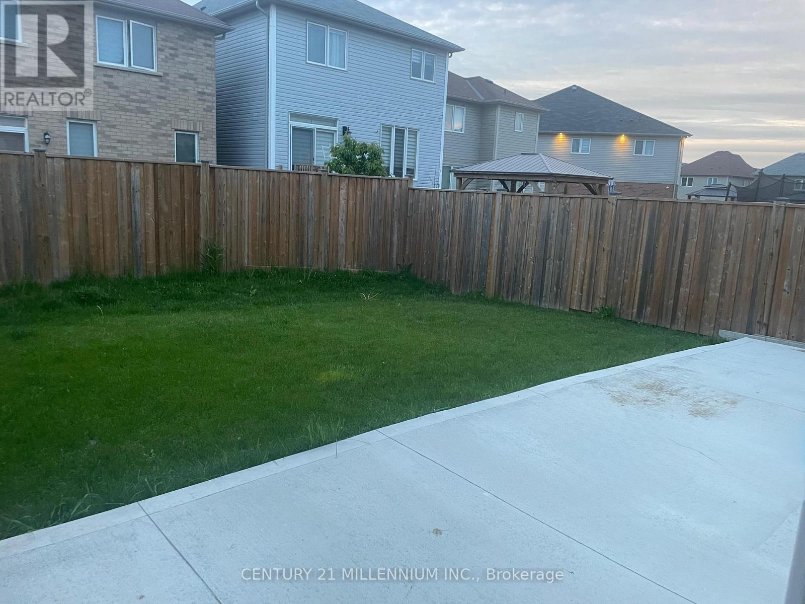 50 Munro Circle, Brantford, Ontario  N3T 5L5 - Photo 8 - X12181513