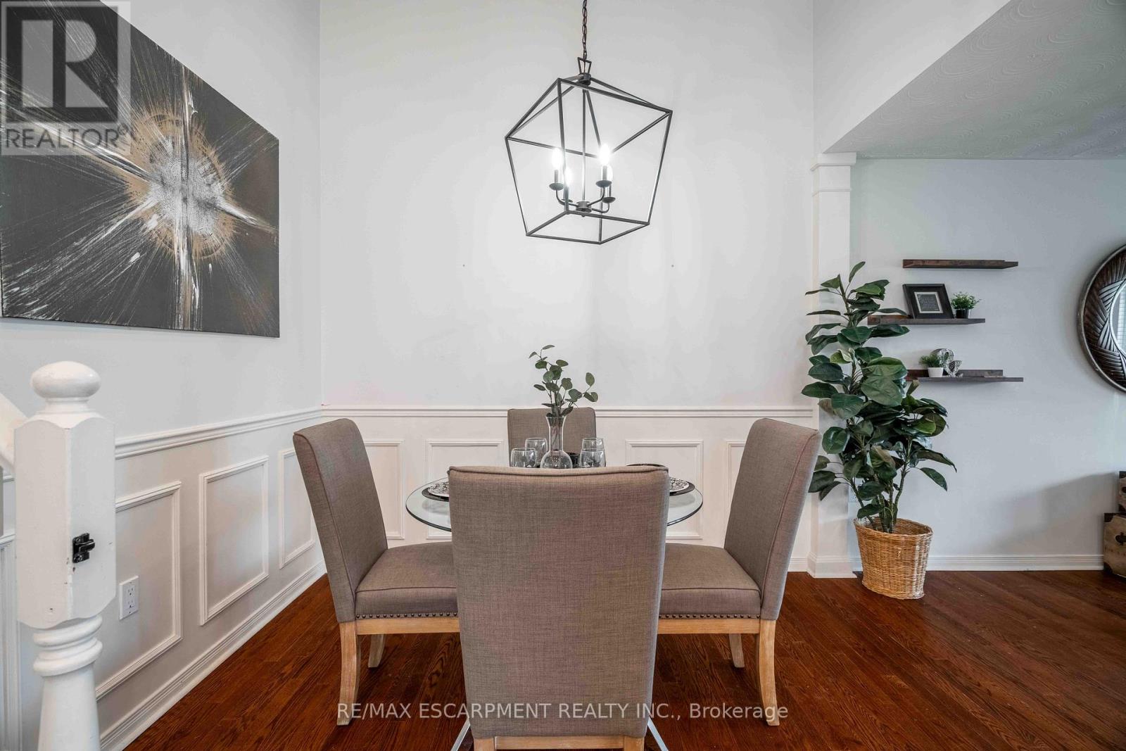 304 Acadia Drive, Hamilton, Ontario  L8W 3L1 - Photo 12 - X12181571
