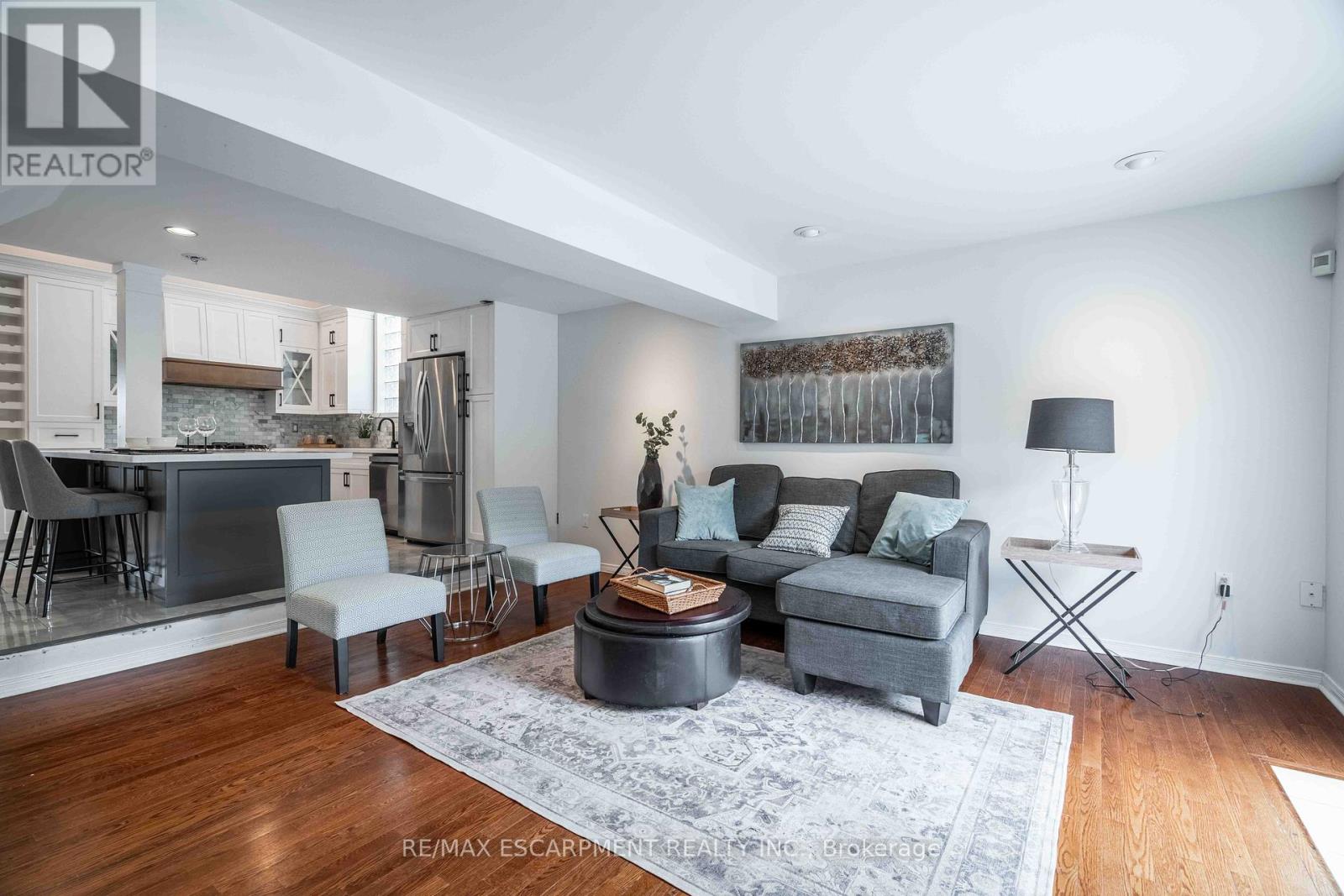 304 Acadia Drive, Hamilton, Ontario  L8W 3L1 - Photo 22 - X12181571