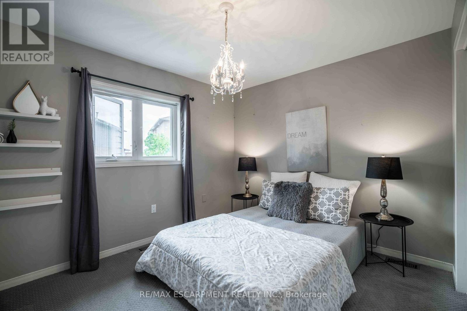 304 Acadia Drive, Hamilton, Ontario  L8W 3L1 - Photo 30 - X12181571