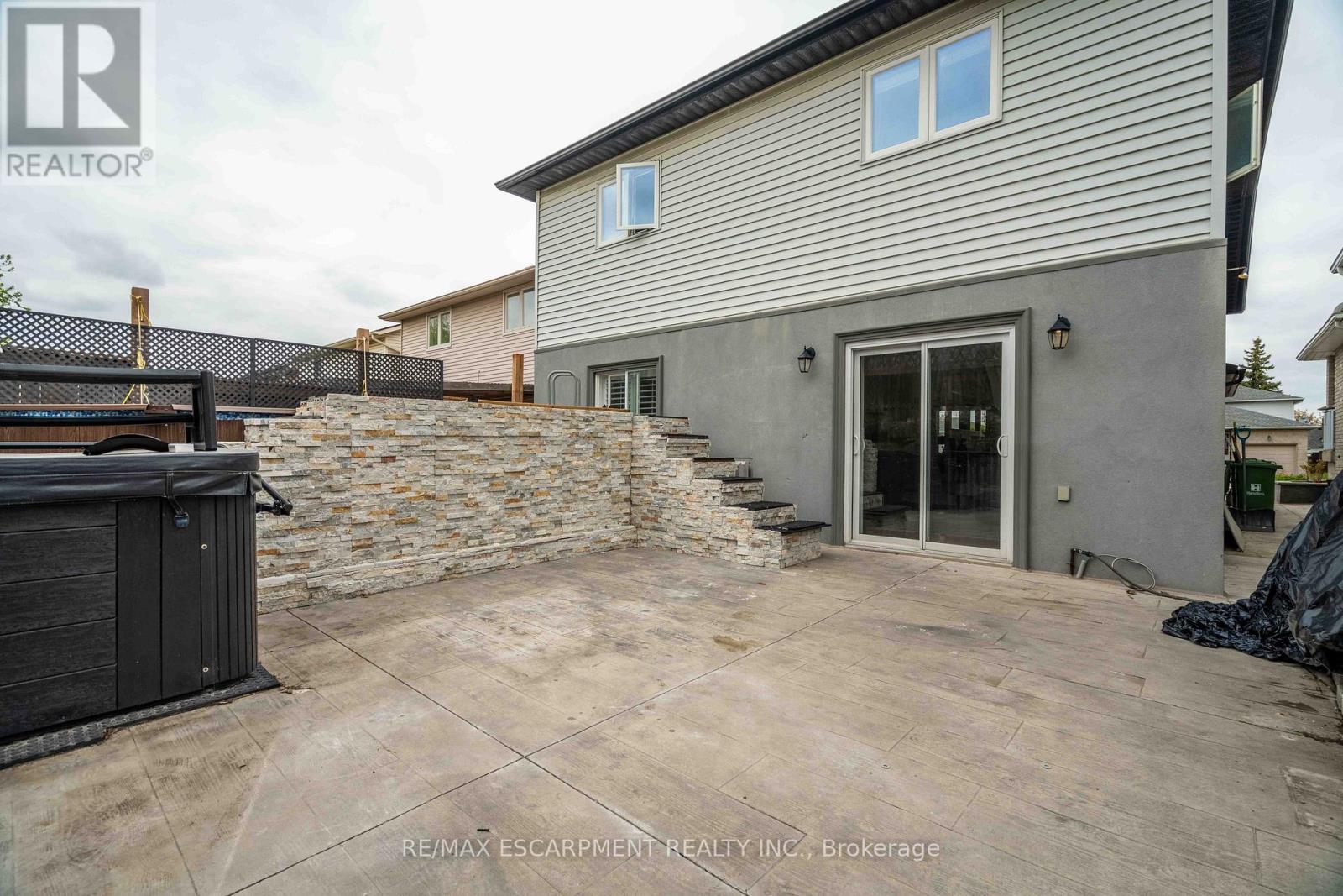 304 Acadia Drive, Hamilton, Ontario  L8W 3L1 - Photo 41 - X12181571