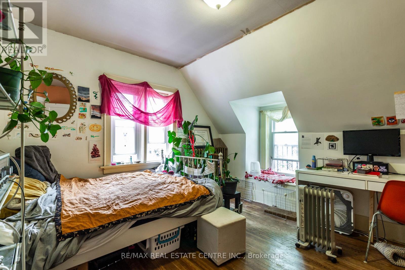 178 Erb Street W, Waterloo, Ontario  N2L 1V3 - Photo 9 - X12181610