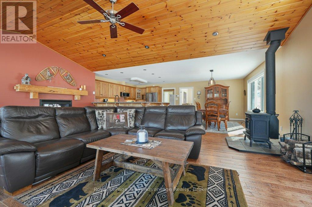 56 Granite Road N, The Archipelago, Ontario  P0G 1K0 - Photo 12 - X12014787