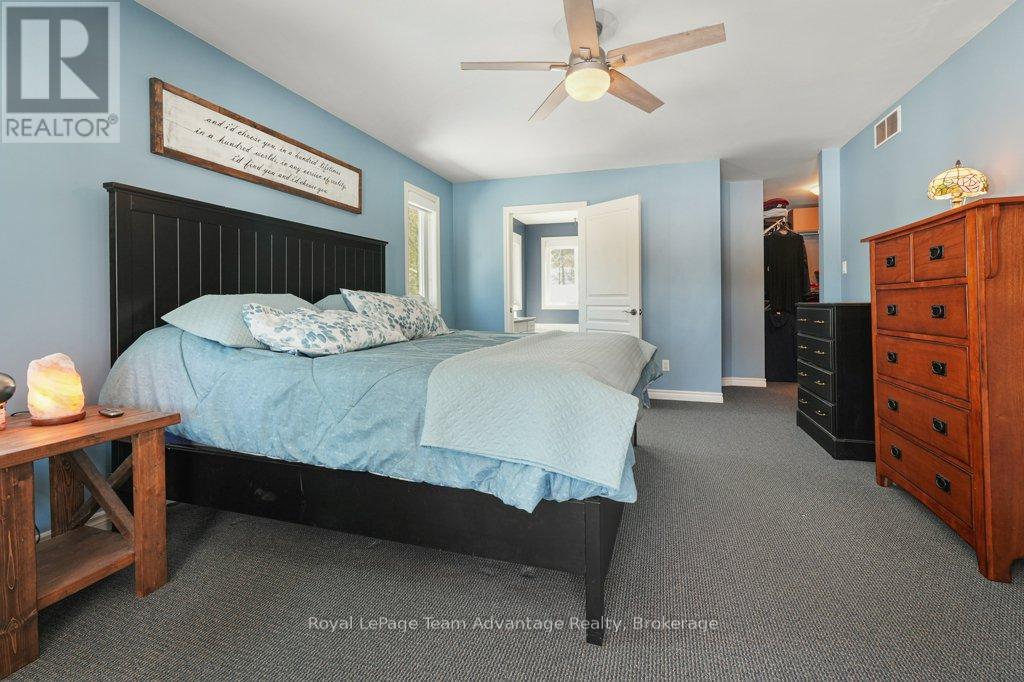 56 Granite Road N, The Archipelago, Ontario  P0G 1K0 - Photo 20 - X12014787