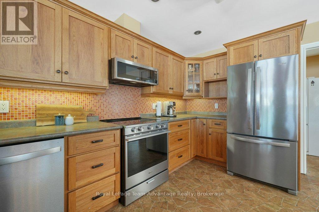 56 Granite Road N, The Archipelago, Ontario  P0G 1K0 - Photo 8 - X12014787