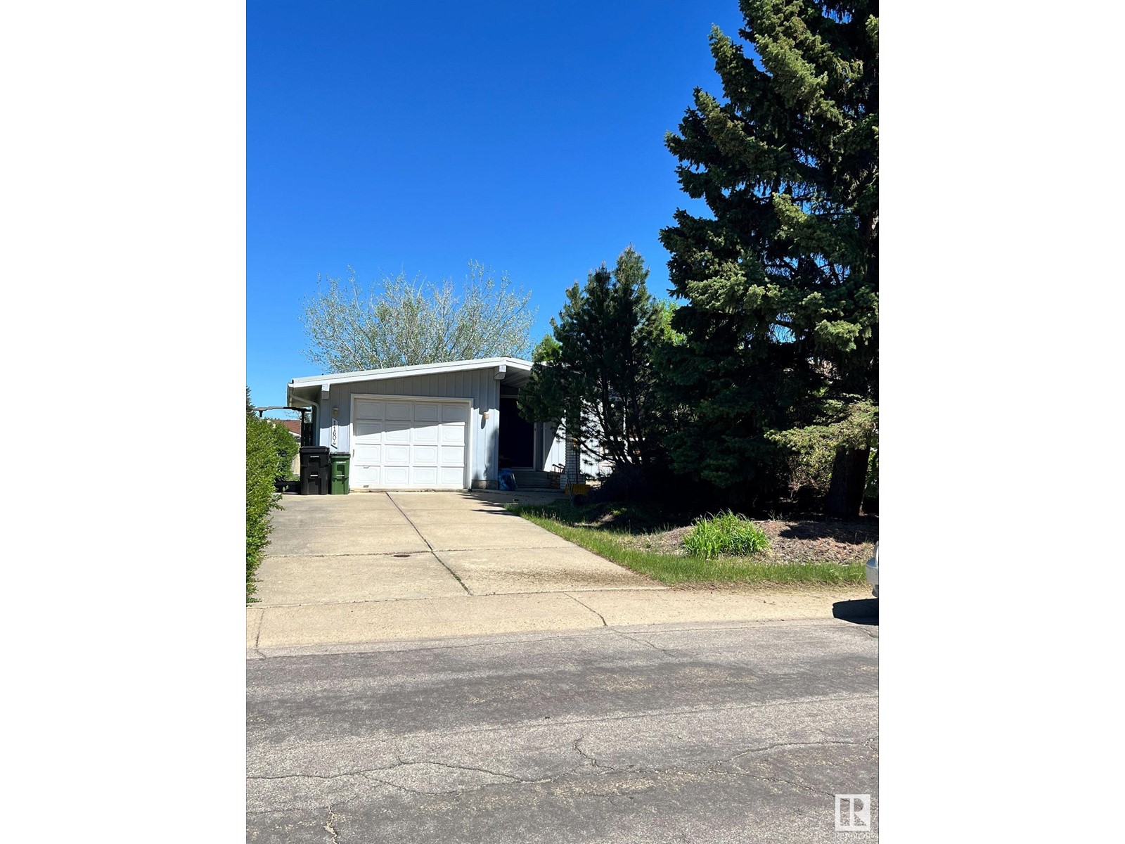 Property at 11604 35 AV NW image 1
