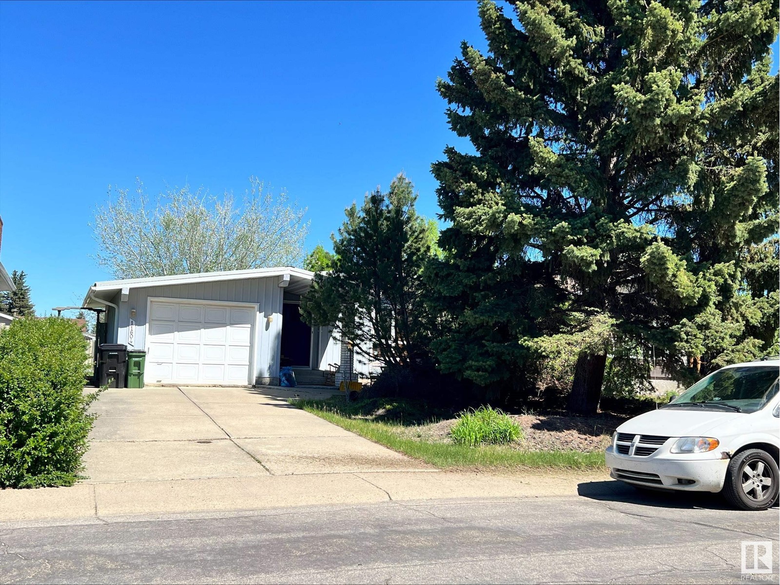 Property at 11604 35 AV NW image 5